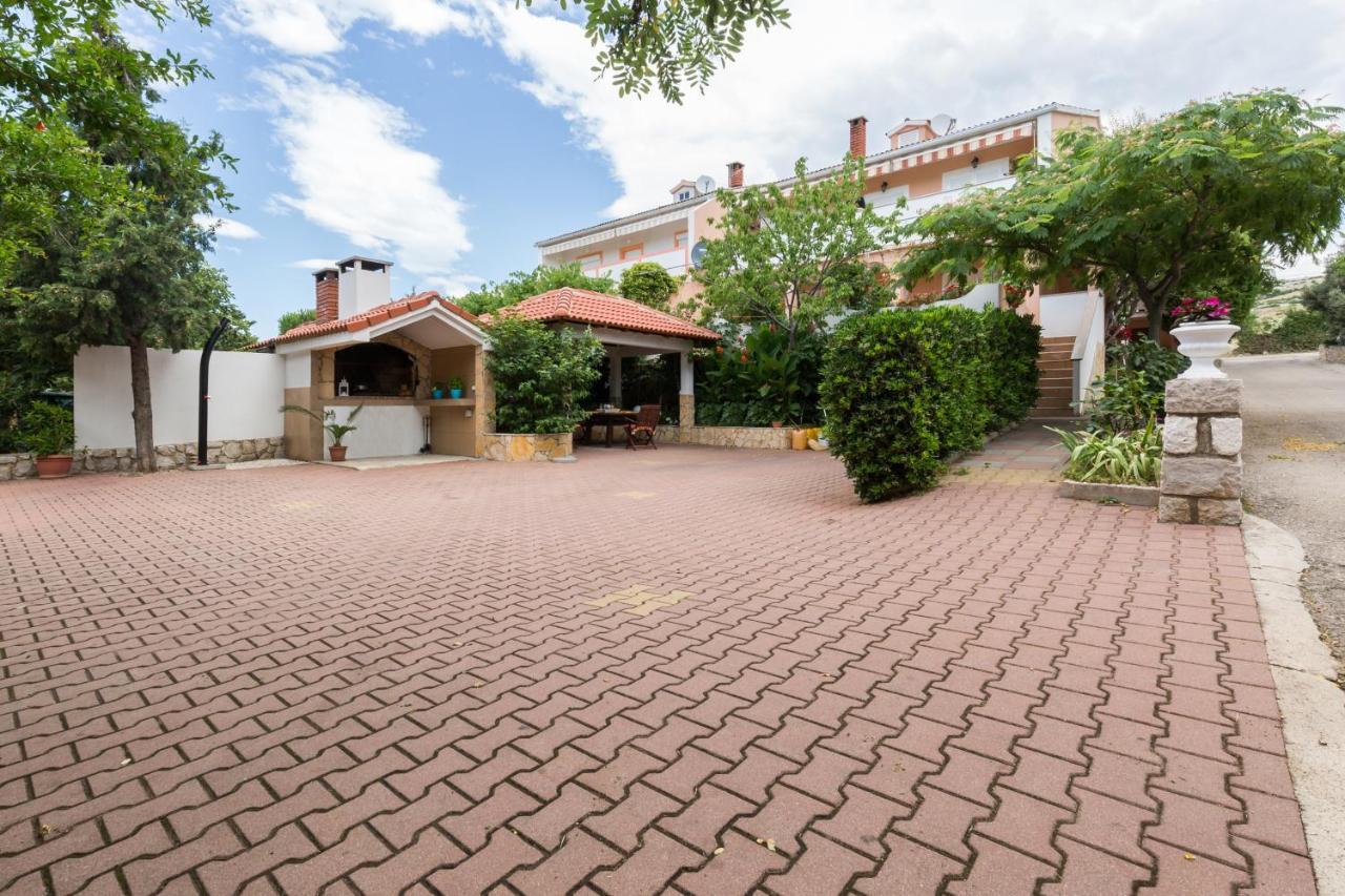 Apartments By The Sea Simuni, Pag - 4083 Kolan Zewnętrze zdjęcie