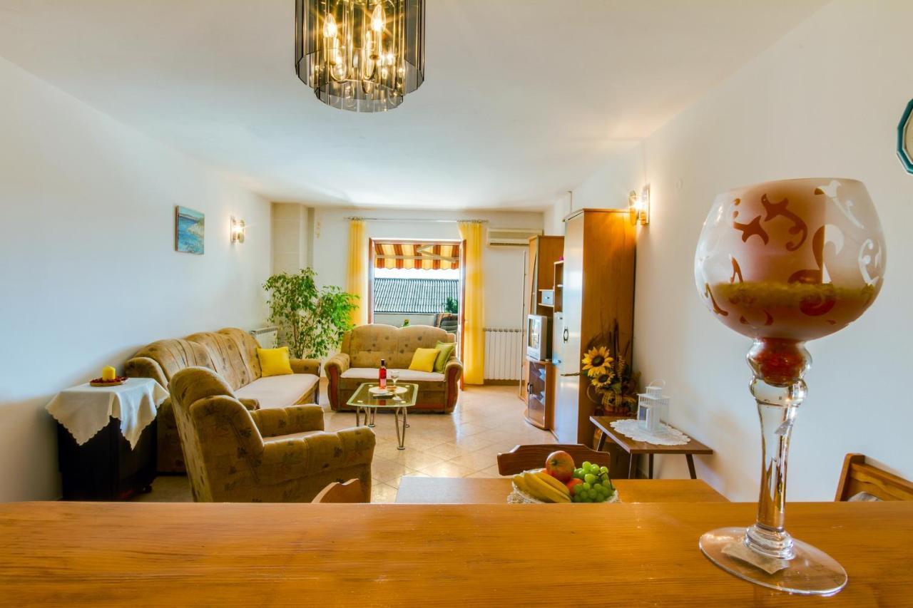 Apartments By The Sea Simuni, Pag - 4083 Kolan Zewnętrze zdjęcie