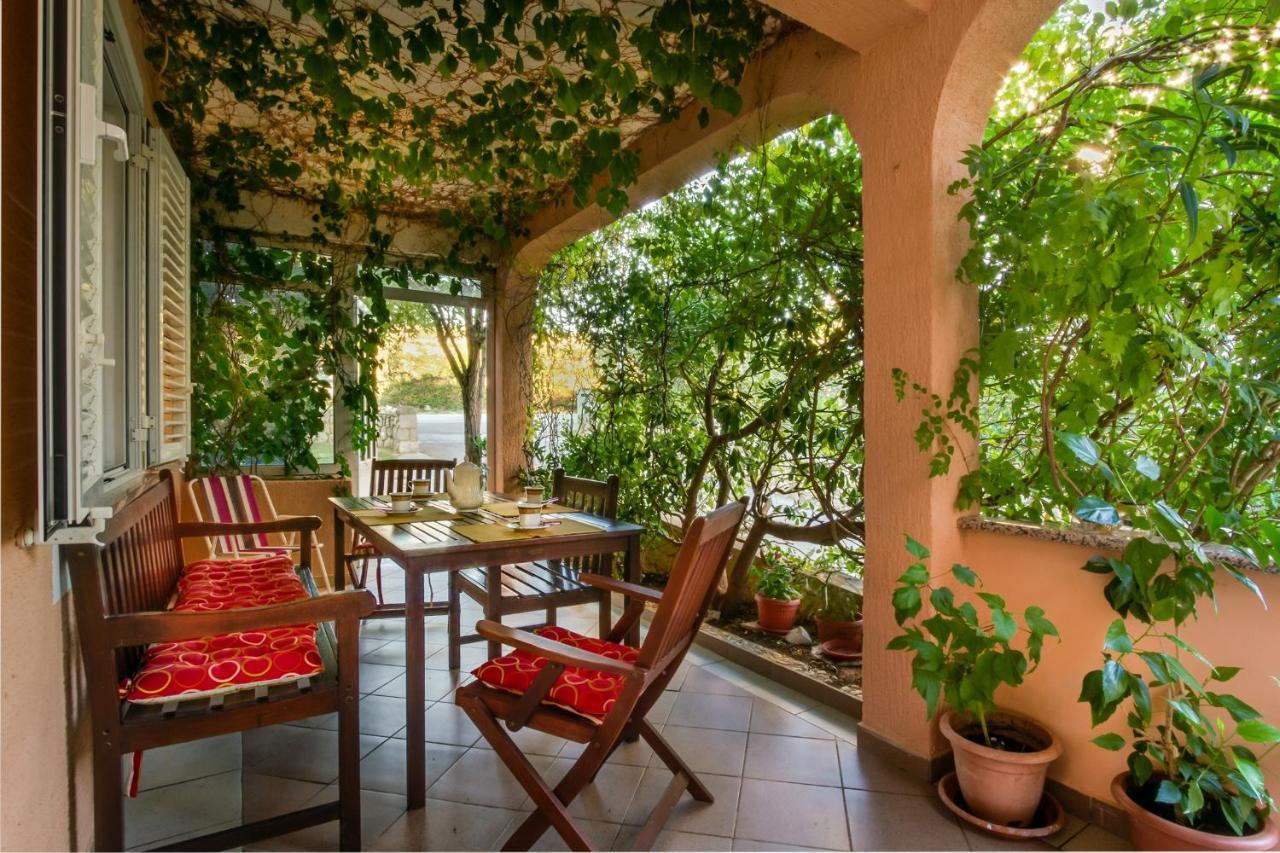 Apartments By The Sea Simuni, Pag - 4083 Kolan Zewnętrze zdjęcie